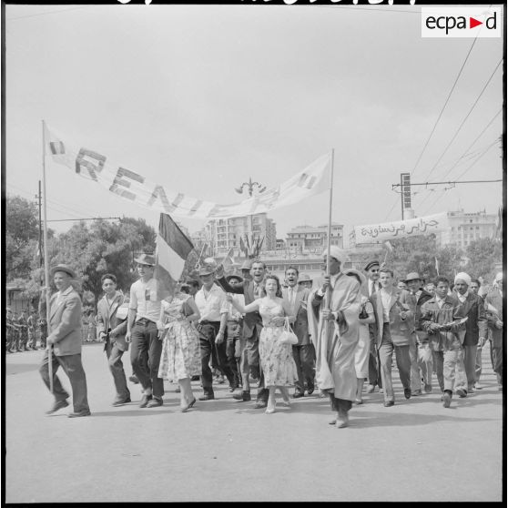 La foule pendant la manifestation de Constantine.