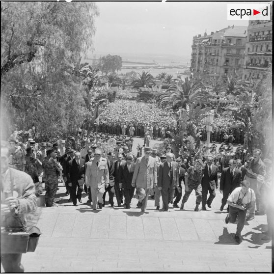 Alger. Visite du général de Gaulle.