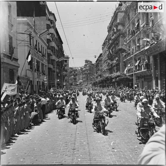 Alger. Visite du général de Gaulle.