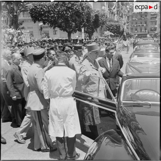 Alger. Visite du général de Gaulle.