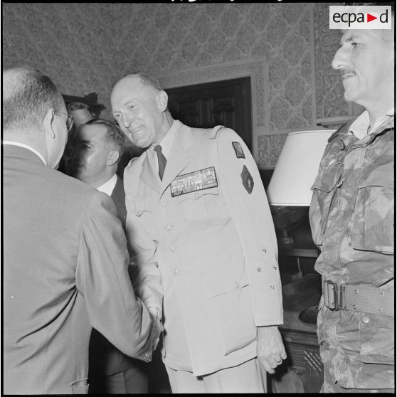 Préfecture d'Alger. Présentation des hauts fonctionnaires.