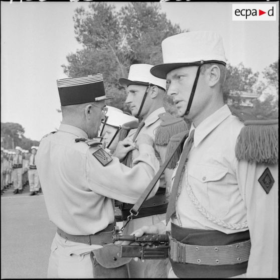 Zeralda. Remise de décorations.