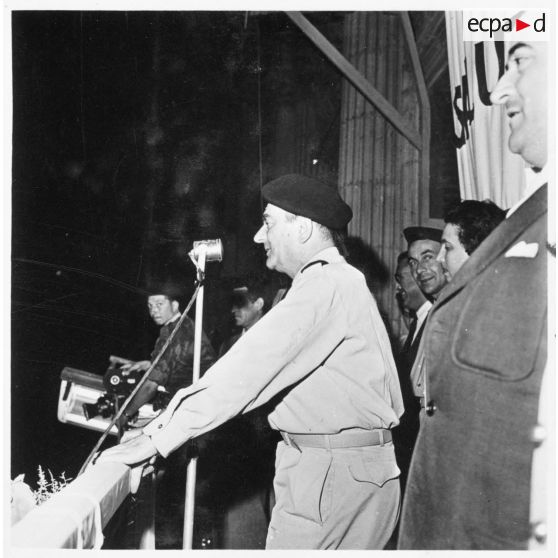 Constantine. Discours du général Jean Gilles.