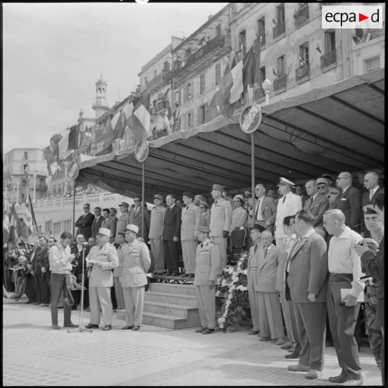 Constantine. Visite du général Jean Gilles.