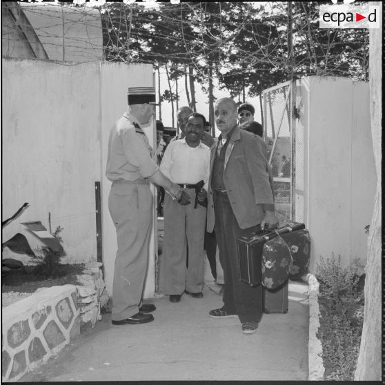 Libération de détenus au centre de triage de Ben Aknoun.