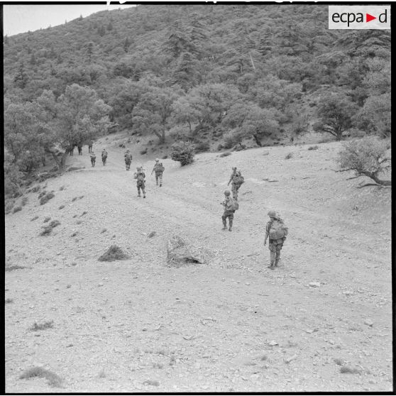 Opération dans le djebel Tilennsiouine.