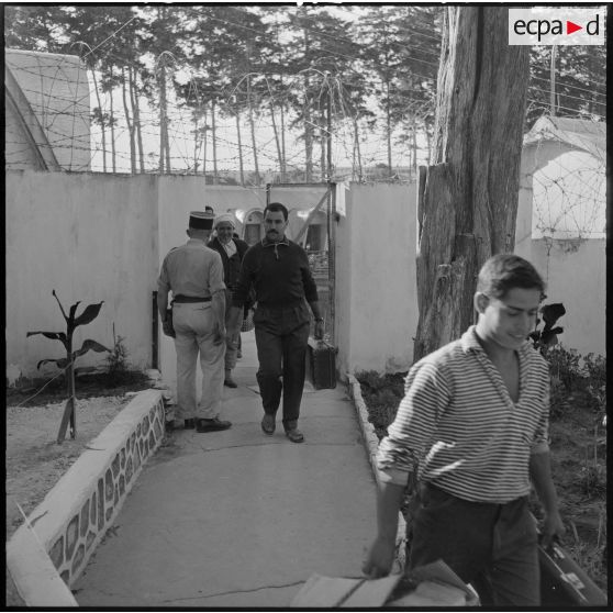 Libération de détenus au centre de triage de Ben Aknoun.