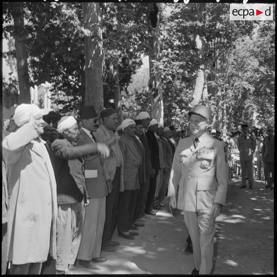 Cérémonie à l'Ecole Préparatoire Nord-Africaine (EPNA) de Kolea.