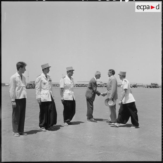 Edjeleh. Arrivée du ministre Max Lejeune.
