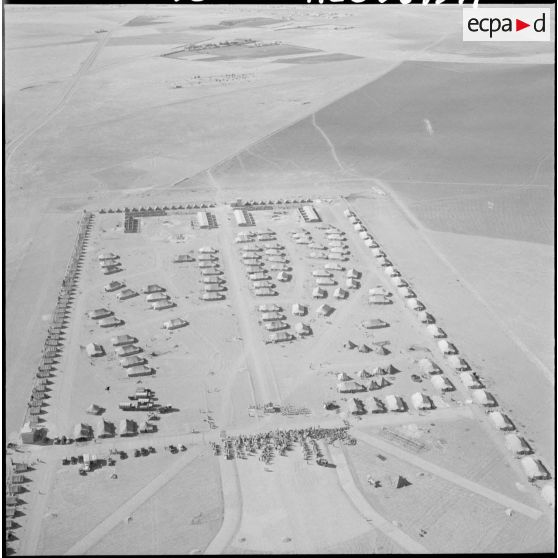 Vue aérienne du centre de regroupement de Bazer.