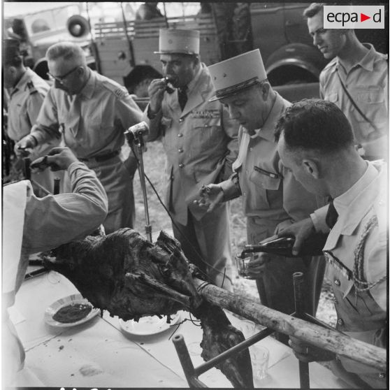 Fête de l'AÏd el Kébir au centre de regroupement de Bazer.