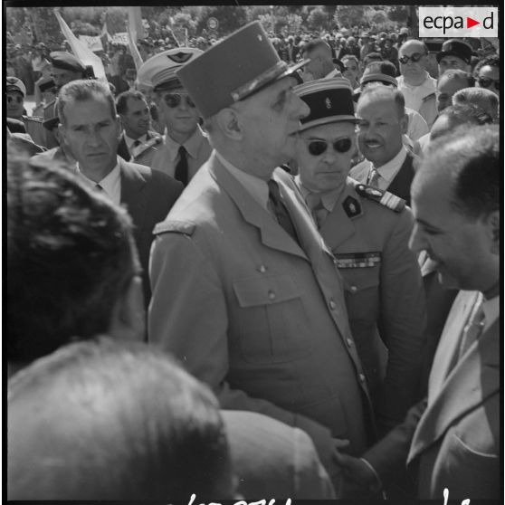 Voyage du général de Gaulle dans le Constantinois.