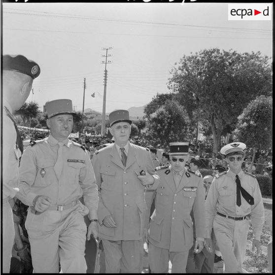 Voyage du général de Gaulle dans le Constantinois.