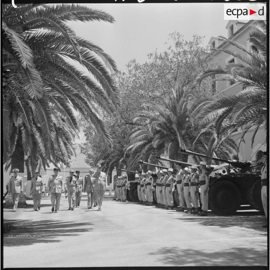 Le général de Gaulle en visite à Sidi-Bel-Abbès.