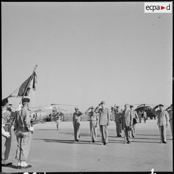 Voyage du général de Gaulle dans l'Oranais.