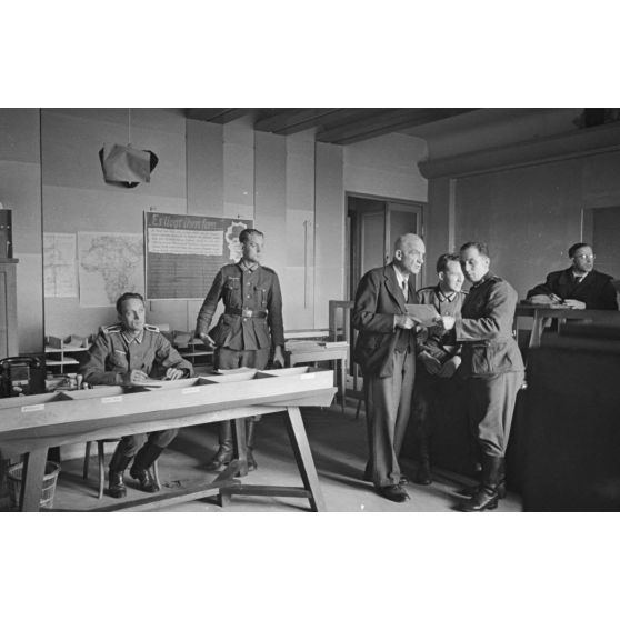 Un service administratif de la marine allemande (Kriegsmarine) installé sur une base de Loire-Atlantique.