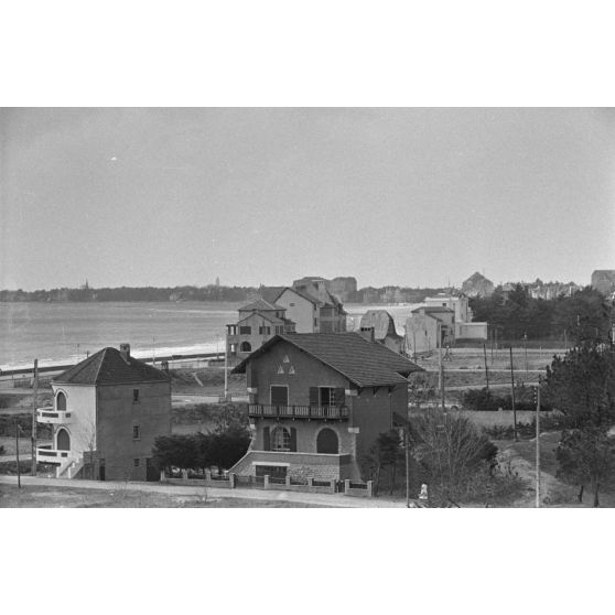 Panorama sur le littoral de Loire-Atlantique depuis une chambre réquisitionnée.