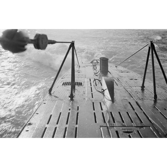 Retour au port de Saint-Nazaire du sous-marin U-553 commandé par le Kapitänleutnant Karl Thurmann.