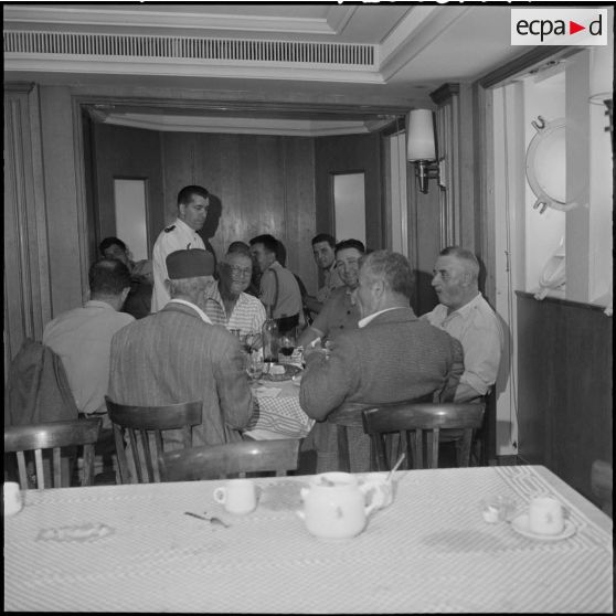 Repas à bord du paquebot "Maréchal Joffre".