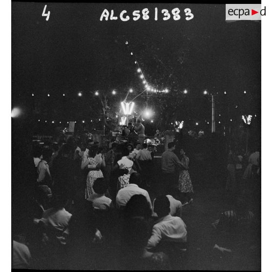 Soirée du 13 juillet à Alger.