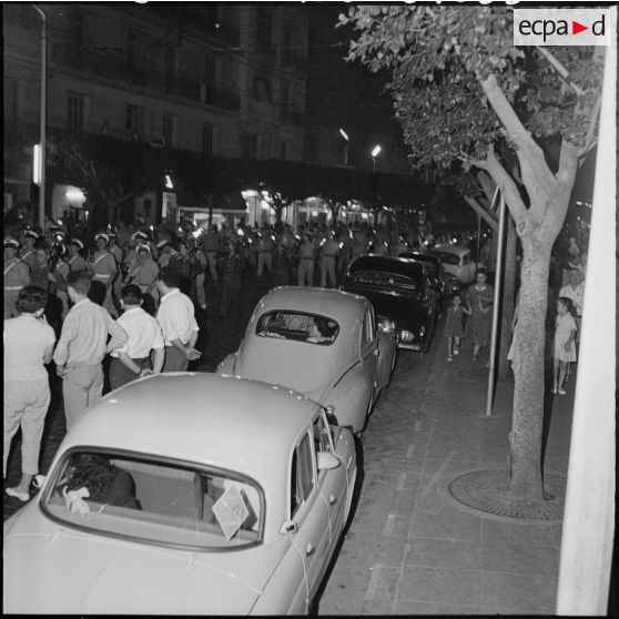 Soirée du 13 juillet à Alger.