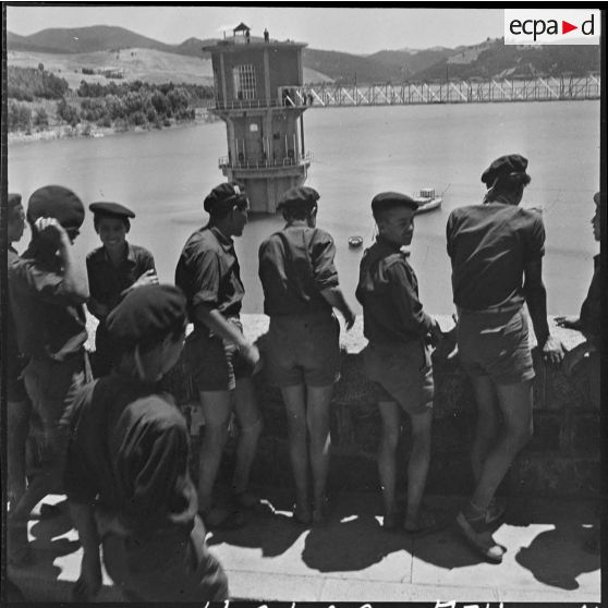 Visite au barrage du Ghrib.