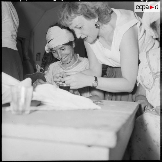 Aïn Bessour. Le cercle féminin.