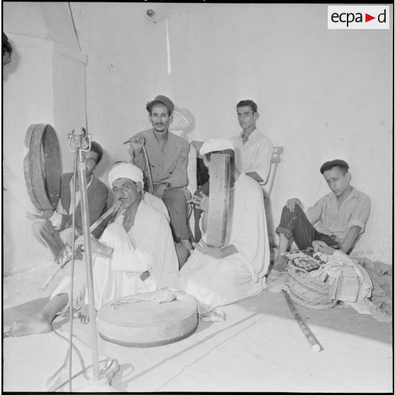 Birmandreis. Fête organisée à l'occasion du référendum du 28e septembre 1958.