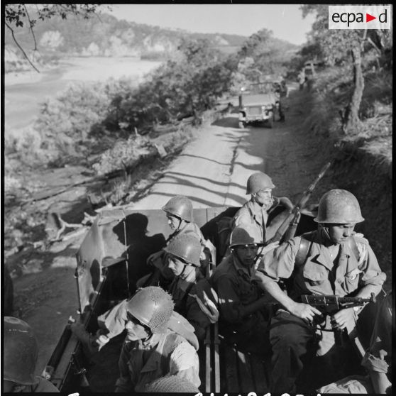 Région de Bougie. Convoi du e 57e régiment d'infanterie (RI).