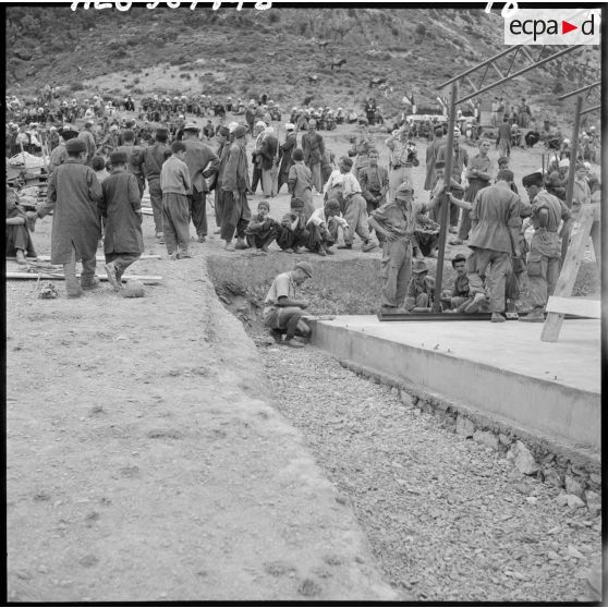 Tizi El Had. Construction d'une école.