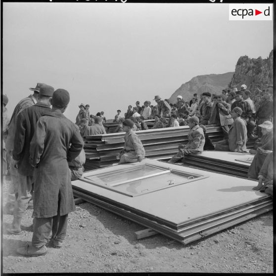 Tizi El Had. Construction d'une école.