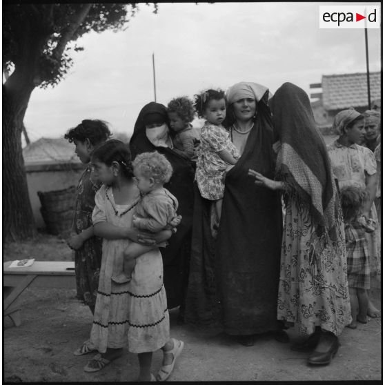 Réunion des femmes à Heliopolis.