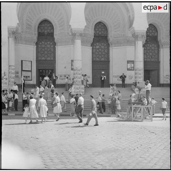 Alger. Propagande pour le référendum.