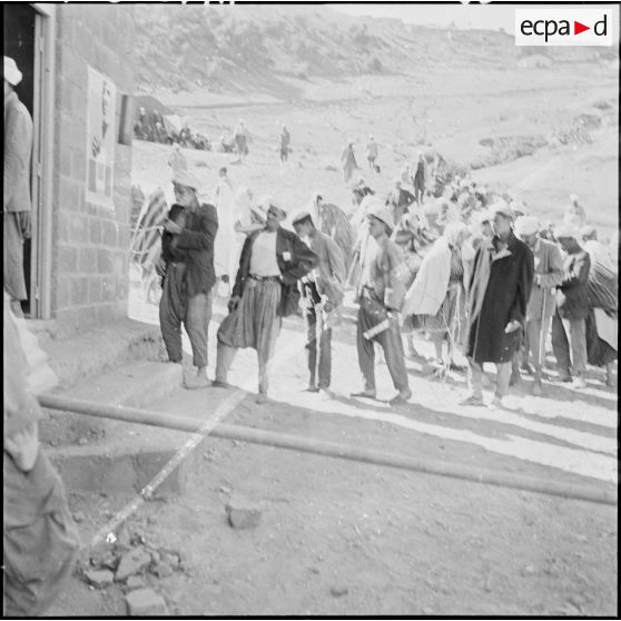 Sidi-Simiane. Le bureau de vote.