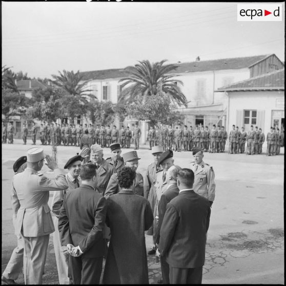 Tizi Ouzou. Arrivée du général Zeller.