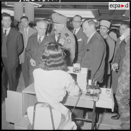 Alger. Inauguration du XVIIIe salon des Arts Ménagers à la nouvelle gare maritime.