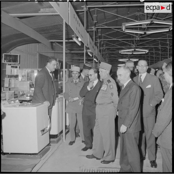 Alger. Inauguration du XVIIIe salon des Arts Ménagers à la nouvelle gare maritime.