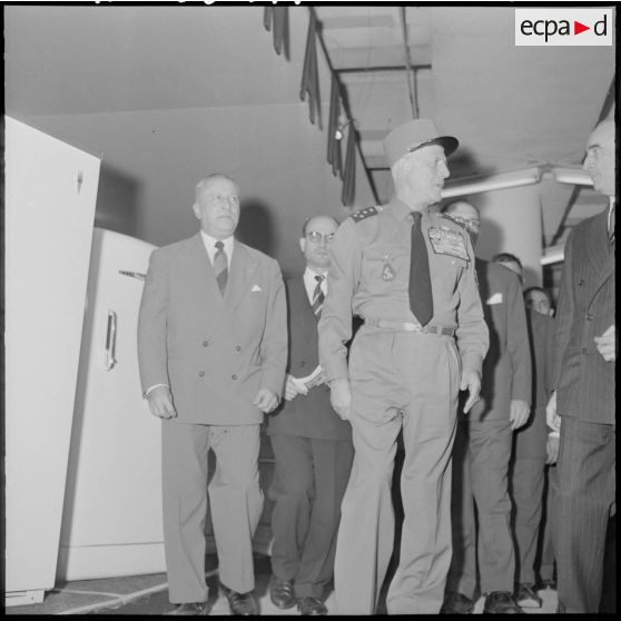 Alger. Inauguration du XVIIIe salon des Arts Ménagers à la nouvelle gare maritime.