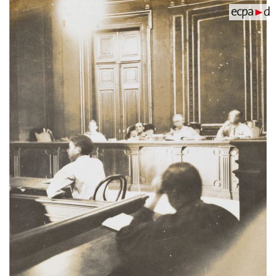 Différentes phases du procès. [description provisoire]