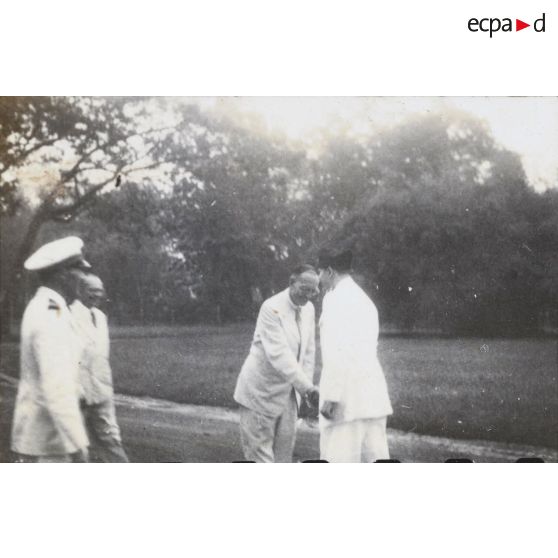 Arrivée de M. Moffat - Département d'Etat à Washington. [description provisoire]