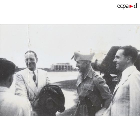 Arrivée de M. Moffat - Département d'Etat à Washington. [description provisoire]