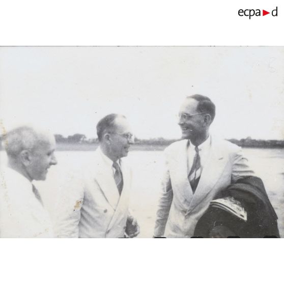 Arrivée de M. Moffat - Département d'Etat à Washington. [description provisoire]