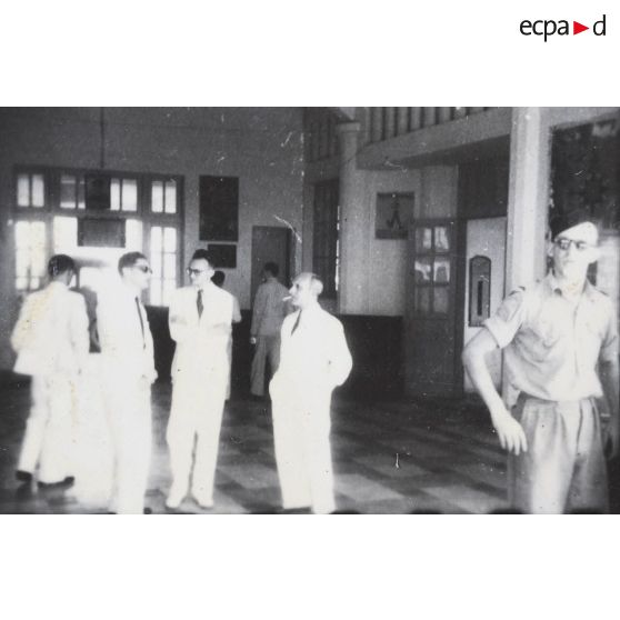 Arrivée de M. Moffat - Département d'Etat à Washington. [description provisoire]