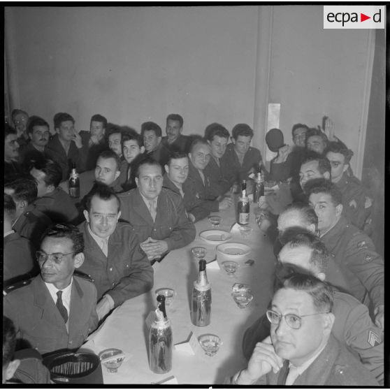 Réception au 9e régiment de zouaves (RZ).