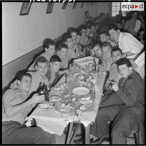 Réception au 9e régiment de zouaves (RZ).