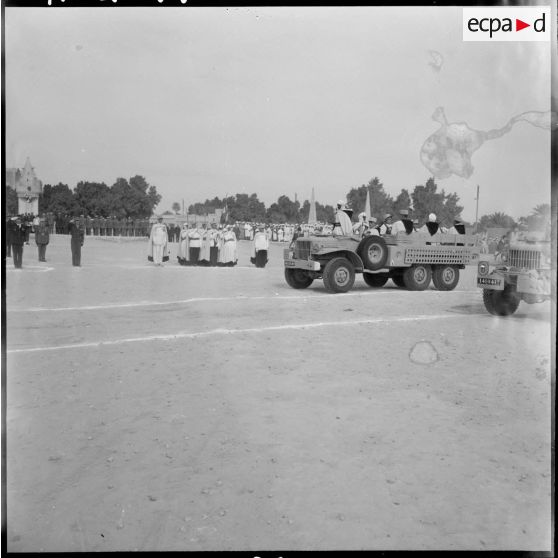 Ouargla. Cérémonie militaire.