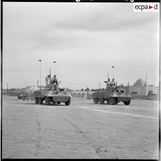 Ouargla. Cérémonie militaire.