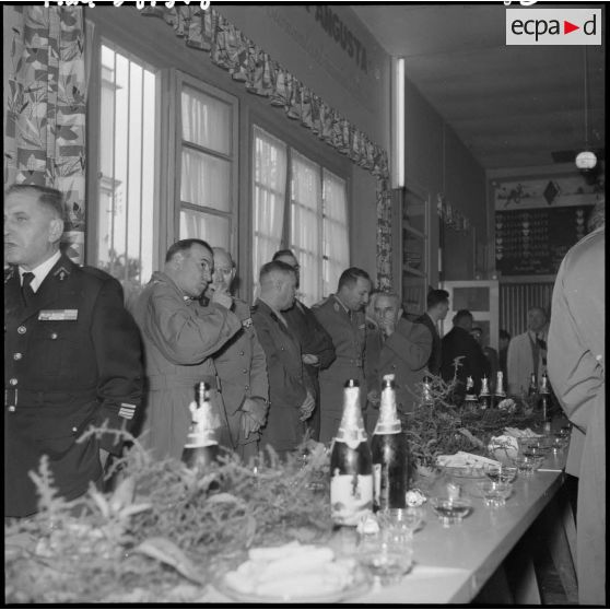 Alger. Réception à la caserne d'Orléans.