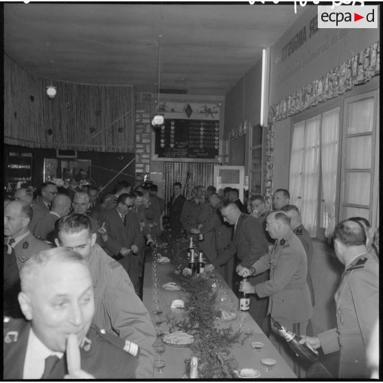 Alger. Réception à la caserne d'Orléans.