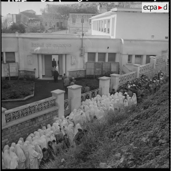 Alger. Elections législatives.